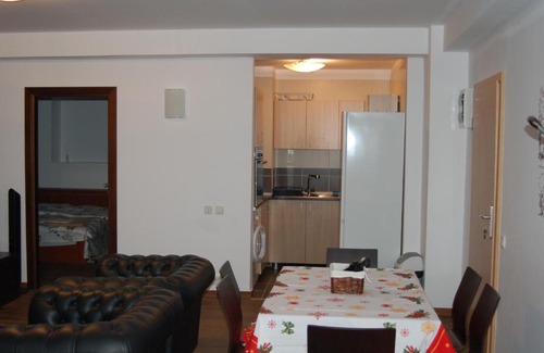 Predeal Apartment | Simon Apartment