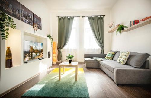 Esztergom Apartment | Simor Apartments 59 spacious home central location