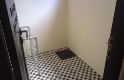 Central Seminyak Apartment | Simple apartment 3