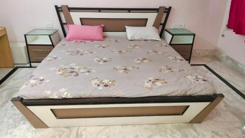 Varanasi Apartment | Simple Blissful - 2 bedrooms independent house