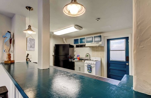 Indian Rocks Beach House | Simple Modern Gem-Steps to the Beach-Pet Friendly