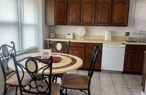 Ottawa House | Simple & peaceful home, very quiet street. near University of Toledo - Pets OK