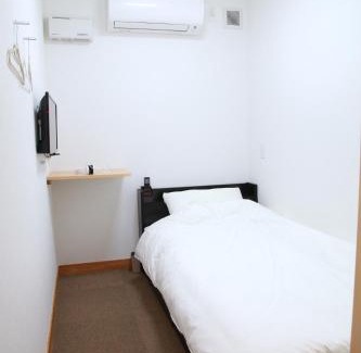 Hitoyoshi Hotel | Simple Sleep 半個室style 男性専用