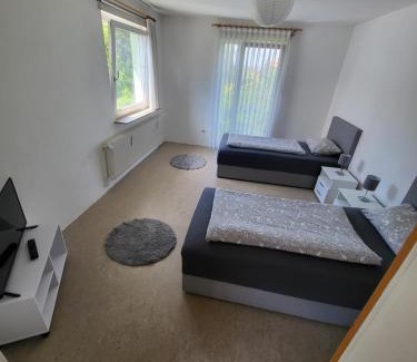Fallersleben Apartment | Simple Standard 3 Zimmer Apartment - zentral