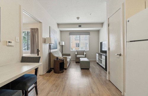 Far North Central Apartment | Simplicity 1103 I Spacious 1Bd/1bth Apartment