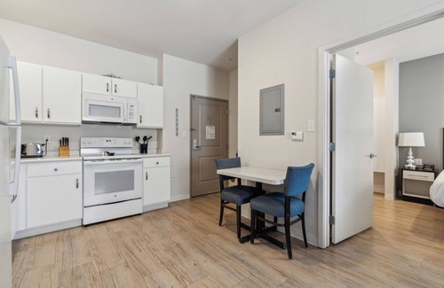 Far North Central Apartment | Simplicity 1103 I Spacious 1Bd/1bth Apartment