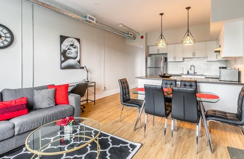 Beasley Apartment | Simply Comfort. Grand 2BR Loft Garden View