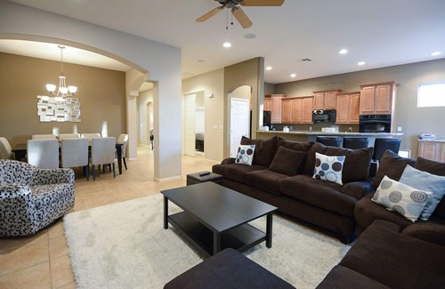 Sonoran Foothills House | Simply Irresistible Superb 4 bedroom Home/Community Pool/North Phoenix/Scottsdale