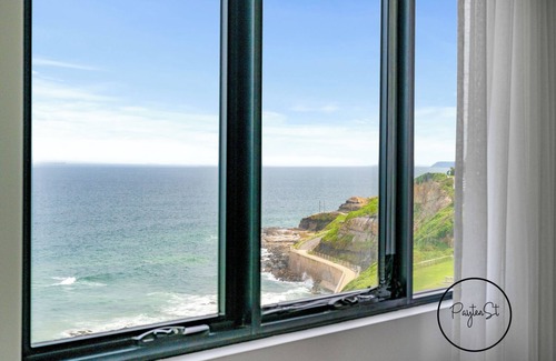 Newcastle Apartment | Simply Stunning