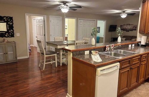Collegedale Apartment | "Simply Sunny Farm Tranquil & Spacious 3 BR/2 BA Apartment w/Deck
