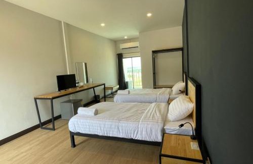 Nikhom Phatthana Hotel | Sinai Hotel