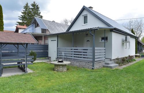 Bogacs House | Singh Kuckó Bogács