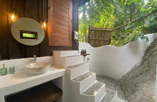 Lamai Apartment | Singing Frogs Jungle Bungalow