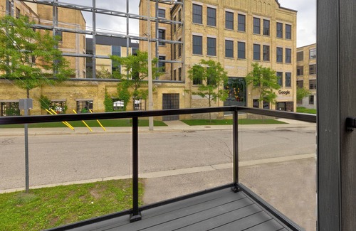 Mount Hope Huron Park Apartment | Single Bachelor unit en-suite Across from Google