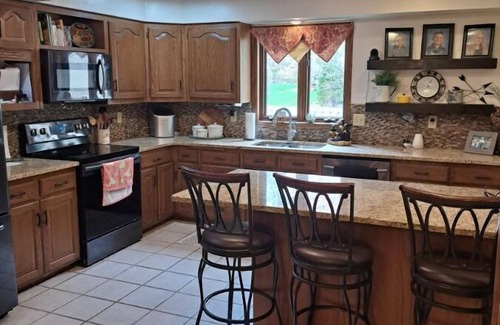 Larsen House | Single Family House in a quiet, friendly subdivision with a park near.