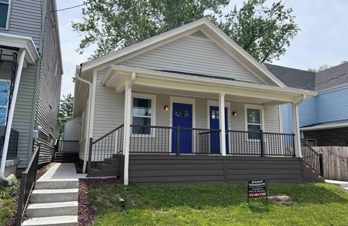 Columbia-Tusculum House | Single level 2 bedroom- minutes from downtown!