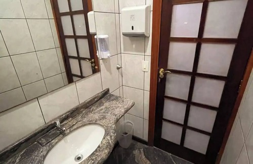 Liberdade Bed & Breakfast | Single room 3, with fan, bed linen, bath and breakfast included