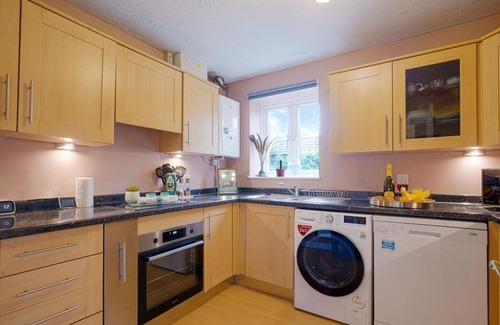 Knowle Sands House | Single room close to city