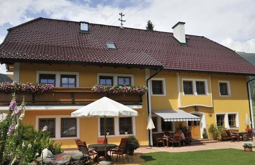 Lessach Apartment | Single room with shower, WC No. 5 - Macheiner, guest house - Apartment