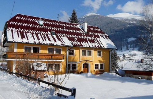 Lessach Apartment | Single room with shower, WC No. 5 - Macheiner, guest house - Apartment