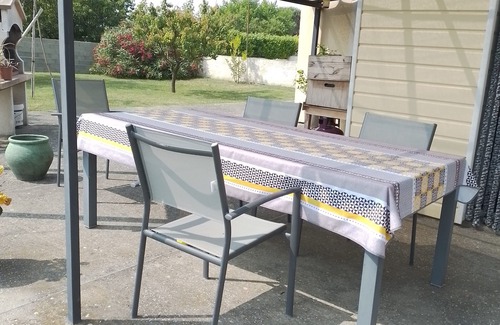 Allex House | Single-storey house.fenced garden, secure swimming pool, very quiet location