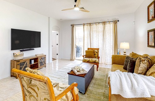 Apollo Beach House | Single-story home with screened patio, grill, AC, & W/D - great location