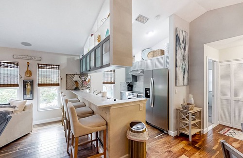 Englewood House | Single-story home with private yard, AC, & W/D - walk to beach, & dog-friendly
