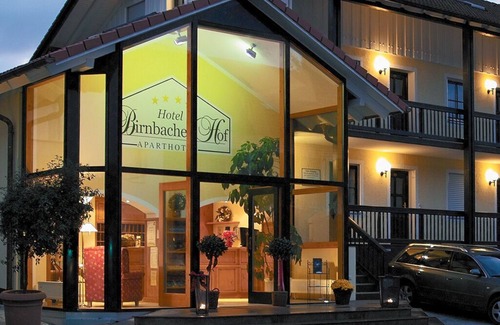 Bad Birnbach Apartment | Singleappartment farbenfroh gestaltet mit kostenfreiem WLAN