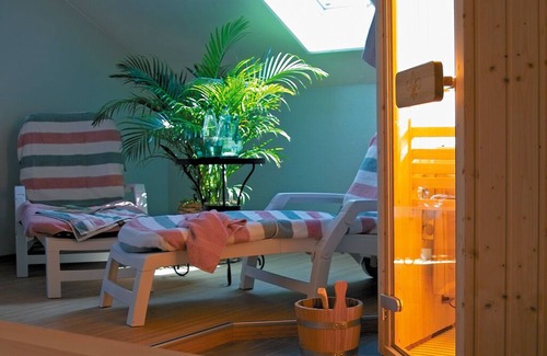 Bad Birnbach Apartment | Singleappartment farbenfroh gestaltet mit kostenfreiem WLAN