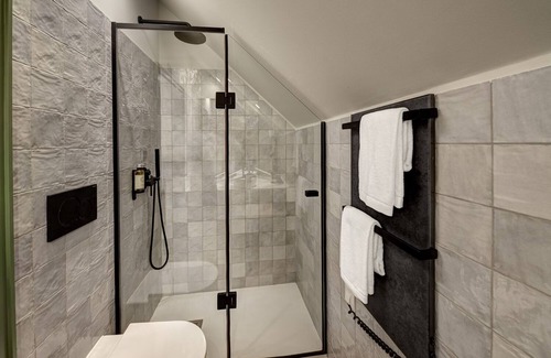 Santa Maria e Sao Miguel Bed & Breakfast | Sintra Green Chalet - Bed & Breakfast