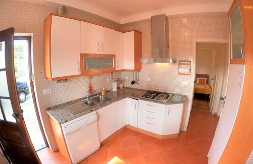 Banzao House | Sintra, V4 house with big garden in Colares, Sintra