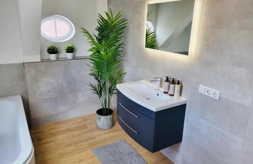 Kaufbeuren Apartment | SiOUX stilvoll eingerichtete Apartments im Stadtkern I NETFLIX I NESPRESSO I
