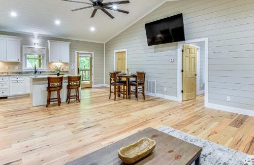Wiley House | Sip, Shop and Dine Family Home 9 Mi to Clayton!