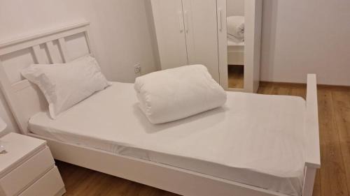 Sector 2 Hotel | Sir Fundeni Hotel