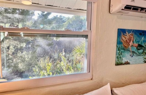 Weeki Wachee Gardens Apartment | Sirenity - Neptune's Grotto Old Florida Adventure Retreats