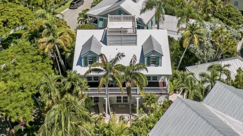 Bahama Village House | Sirens Serenade by Last Key Realty