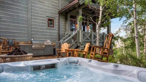 Avon House | Sirius Ridge