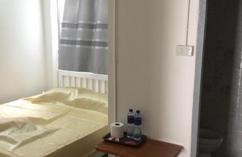 Lumphli Bed & Breakfast | Siriwal Guesthouse