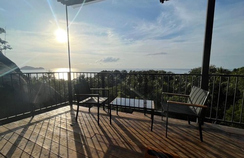 Haad Pleayleam Villa | Sis and Sea Residence