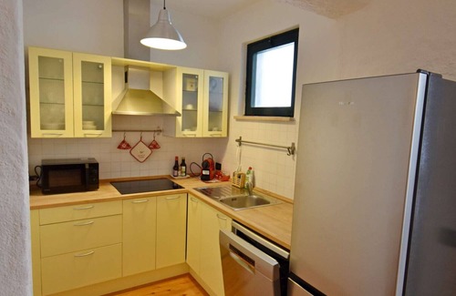 Palu Apartment | SISSI APARTMENT