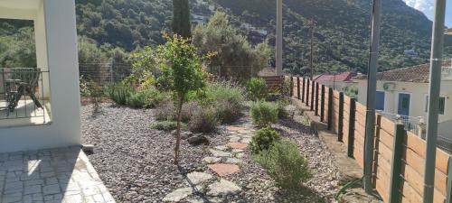 Mikros Gialos Apartment | Sissy Villas 1