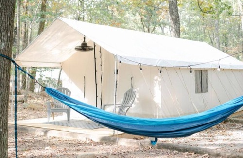 Brownsboro RV Rental | Site #36 Double Safari