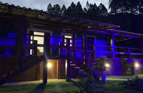 Marechal Floriano House | Site with trails overlooking Greater Vitoria, (pets accepted)