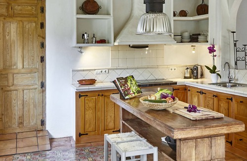 Canyelles House | Sitges Hill Retreats - Masia Nur: 22 bedrooms divided over 9 houses, 44 guests