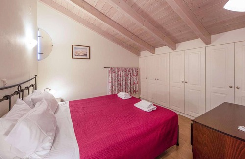 Almiros Beach House | Situated within a short walk of the beautiful sandy beach at Almiros, this quaint villa sits within