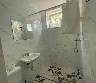 Kierwik House | SiwyDOMEK jezioro Kierwik, blisko plaża, 3 pokoje dla max 9 osób
