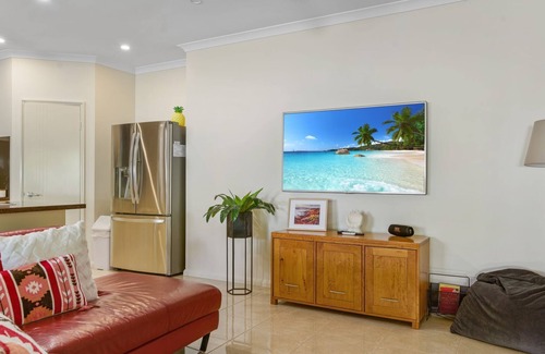 Cable Beach House | Six Seasons Solace - Stylish Coastal Escape with Pool and Entertaining