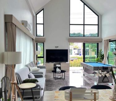 Pong Ta Long Villa | Sixty-one Pool Villa Khaoyai รองรับสูงสุด 14 ท่าน, up to 14 people