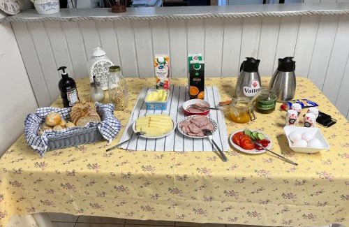 Asljunga Bed & Breakfast | Sjökaptensgården Bed & Breakfast