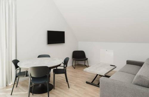 Lidingo Apartment | SK67 Stylish and Full Equipped loft with free parking